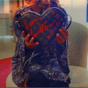 Meet your Posher, Bubbles